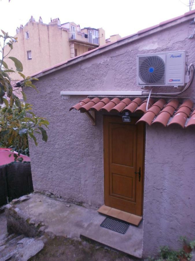 Meuble De Tourisme 2 Etoiles 40 Cours Napoleon Lägenhet Ajaccio  Exteriör bild
